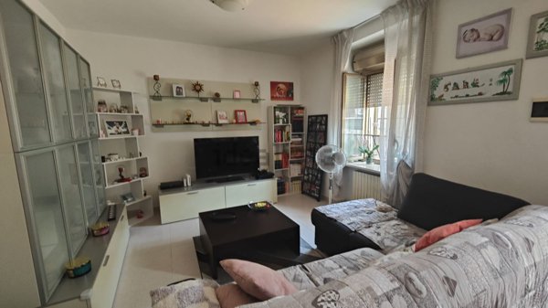 casa indipendente in vendita a Parona
