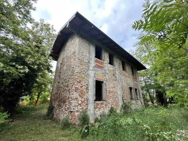 casa indipendente in vendita a Pavia in zona Policlinico