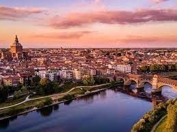 appartamento in vendita a Pavia in zona Centro Città