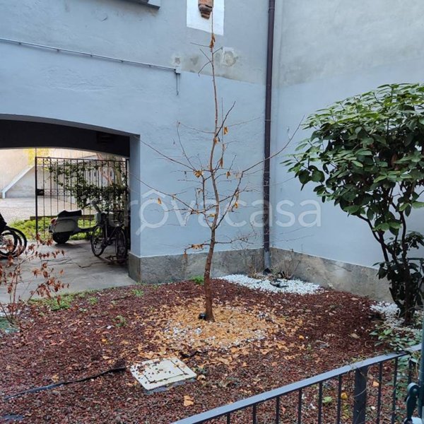 appartamento in vendita a Pavia in zona Centro Città