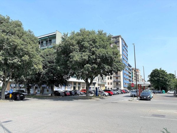 appartamento in vendita a Pavia in zona Viale Della Libertà