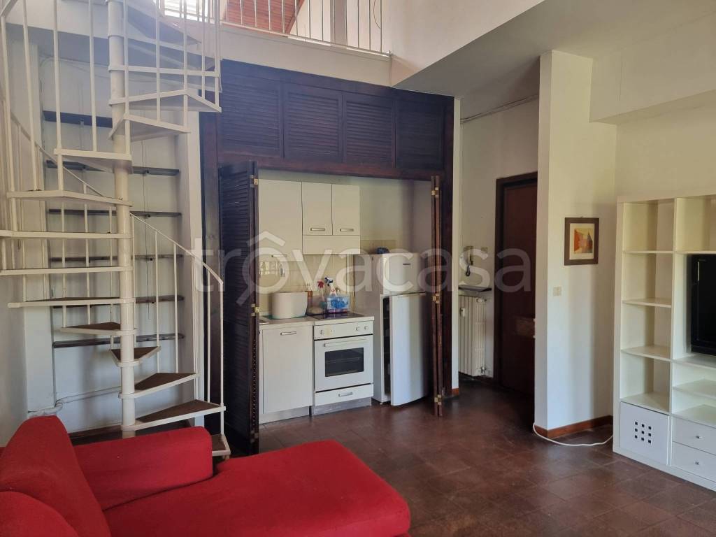 appartamento in vendita a Pavia in zona Casa sul Fiume