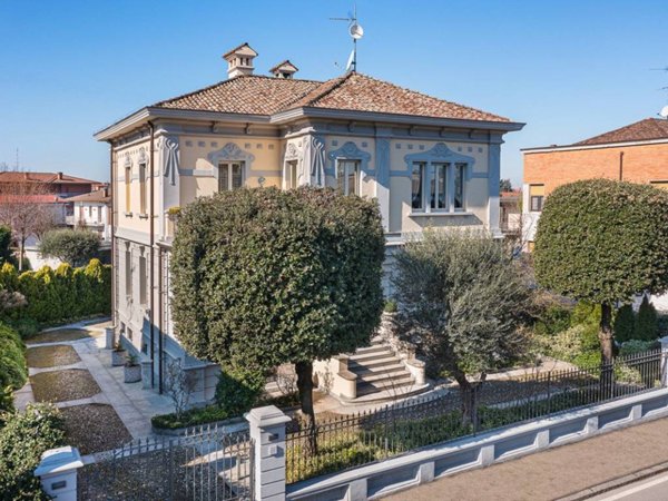 casa indipendente in vendita a Pavia in zona San Pietro