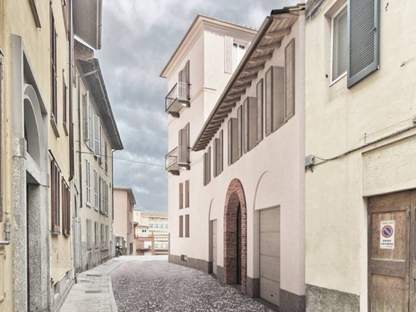 appartamento in vendita a Pavia in zona Centro Città