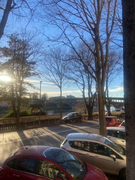 appartamento in vendita a Pavia in zona Centro Città