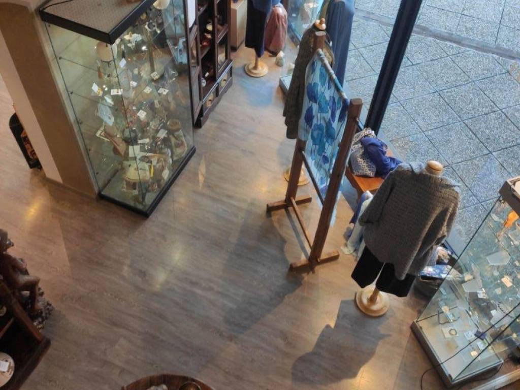negozio in vendita a Pavia in zona Stazione