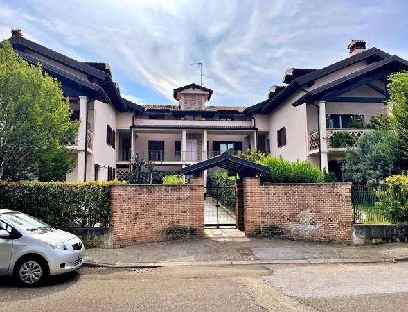 appartamento in vendita a Pavia in zona Chiozzo