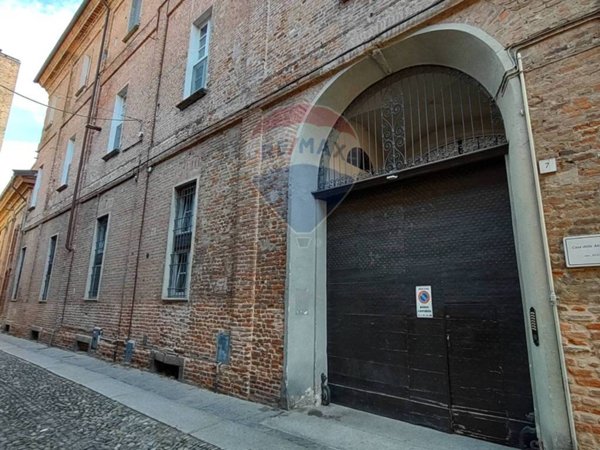 appartamento in vendita a Pavia in zona Centro Città