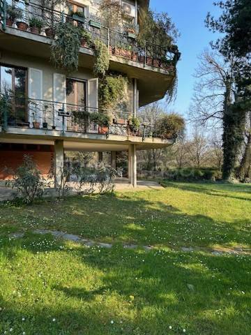 appartamento in vendita a Pavia in zona Casa sul Fiume
