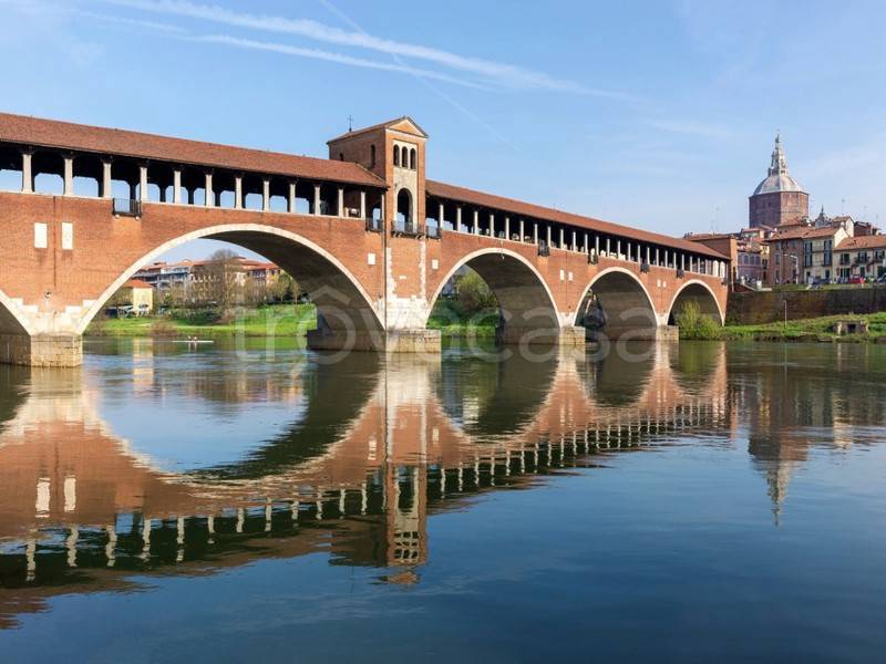 appartamento in vendita a Pavia in zona Centro Città