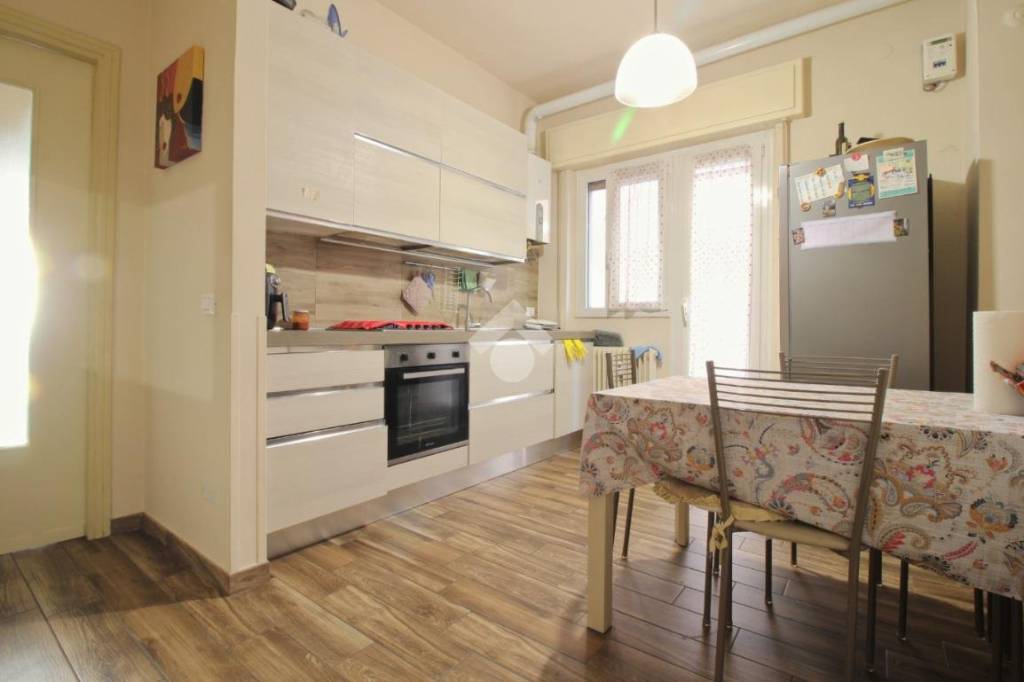 appartamento in vendita a Pavia in zona Città Giardino