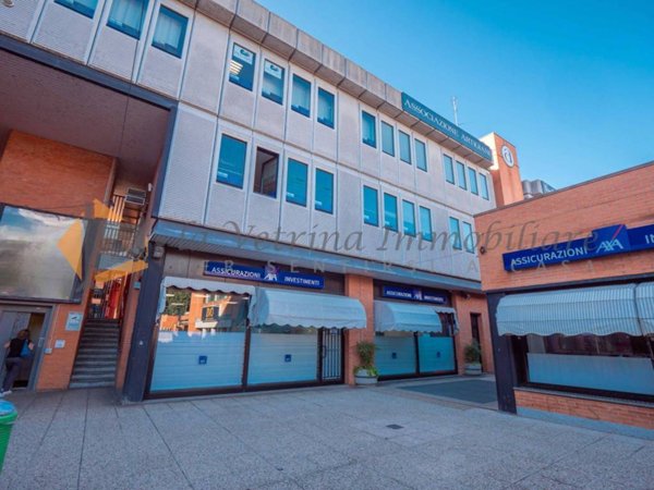 ufficio in vendita a Pavia in zona Stazione