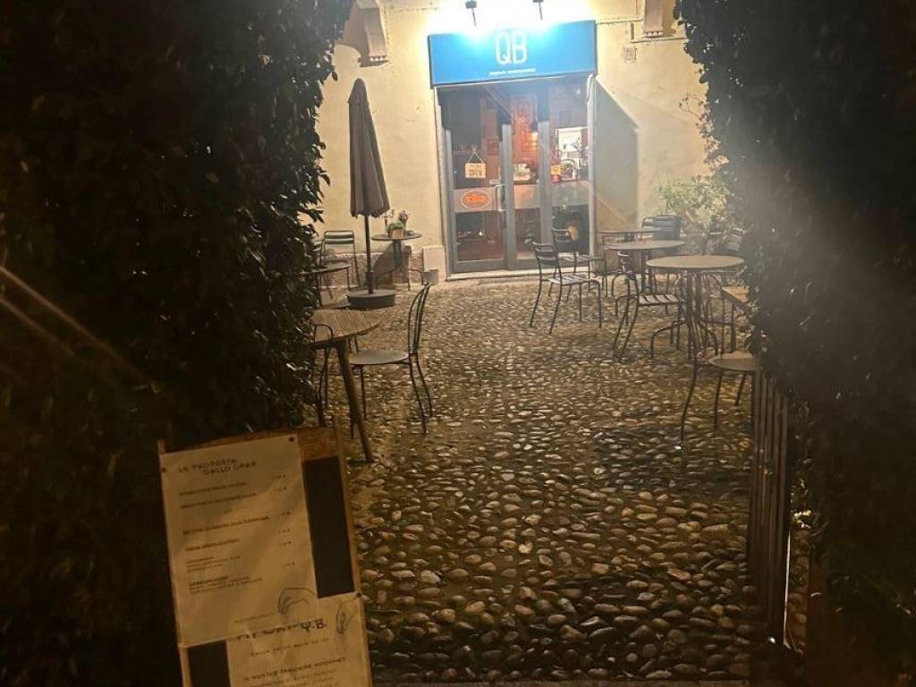 appartamento in vendita a Pavia in zona Centro Città