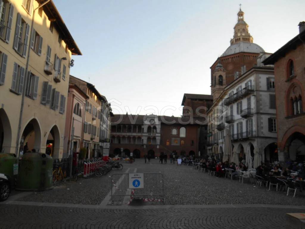 trivano in vendita a Pavia in zona Centro Città