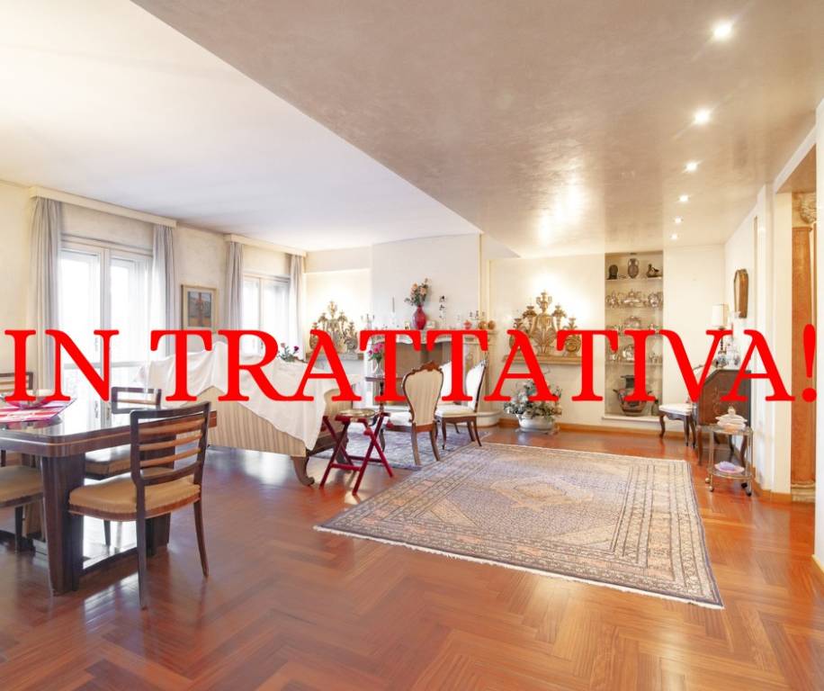 appartamento in vendita a Pavia in zona Centro Città