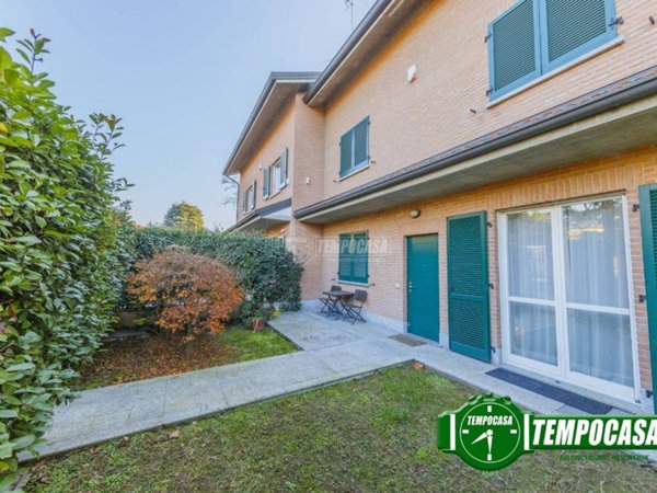 casa indipendente in vendita a Pavia in zona Città Giardino