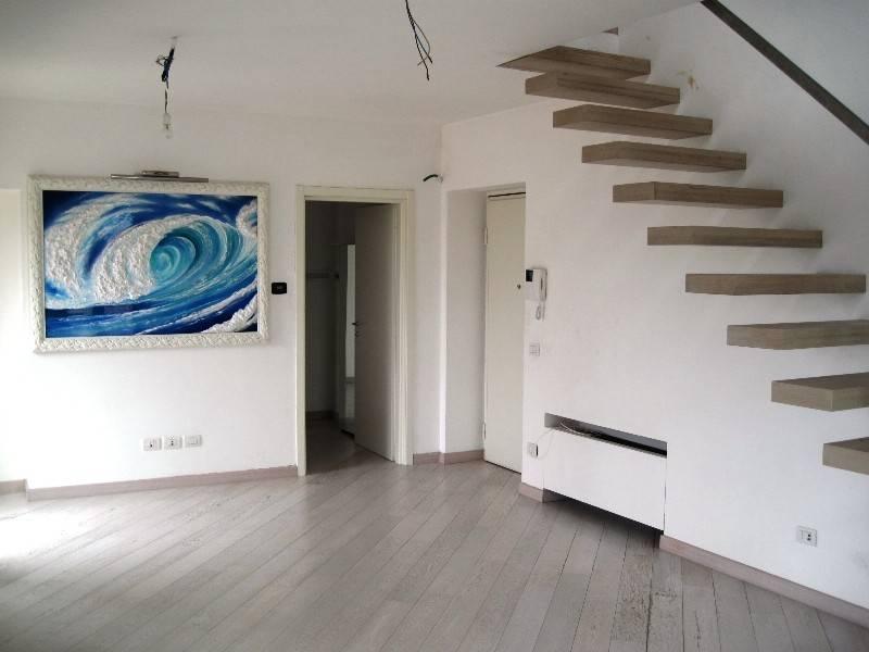 appartamento in vendita a Pavia in zona Centro Città