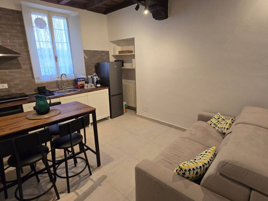 appartamento in vendita a Pavia in zona Centro Città