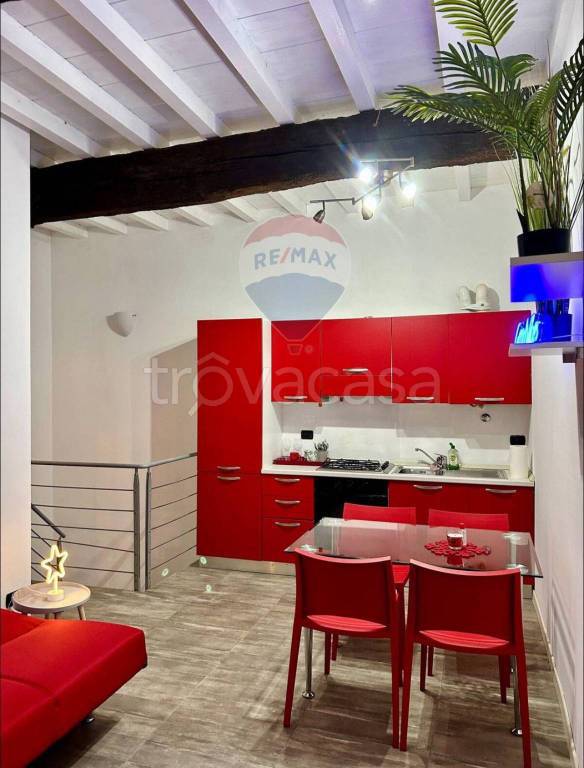 appartamento in vendita a Pavia in zona Centro Città