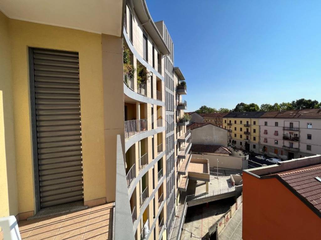appartamento in vendita a Pavia in zona Stazione