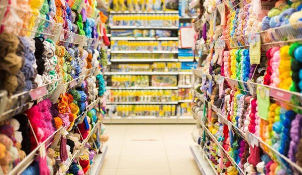 negozio in vendita a Pavia in zona Centro Città