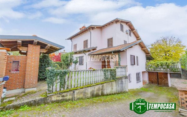 casa indipendente in vendita a Pavia