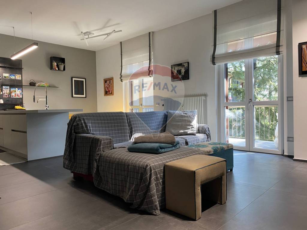 appartamento in vendita a Pavia in zona Casa sul Fiume