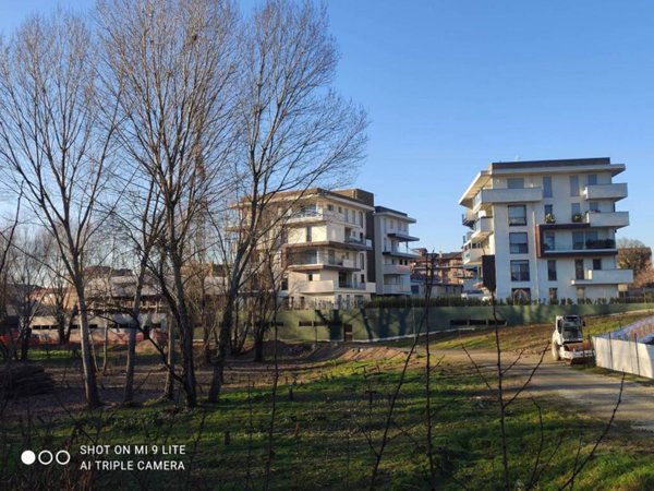 appartamento in vendita a Pavia in zona Pompieri