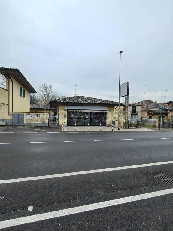 quadrivano in vendita a Pavia in zona Vallone
