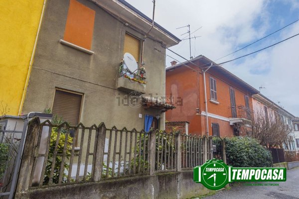 casa indipendente in vendita a Pavia