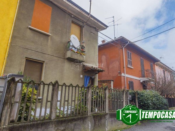 casa indipendente in vendita a Pavia