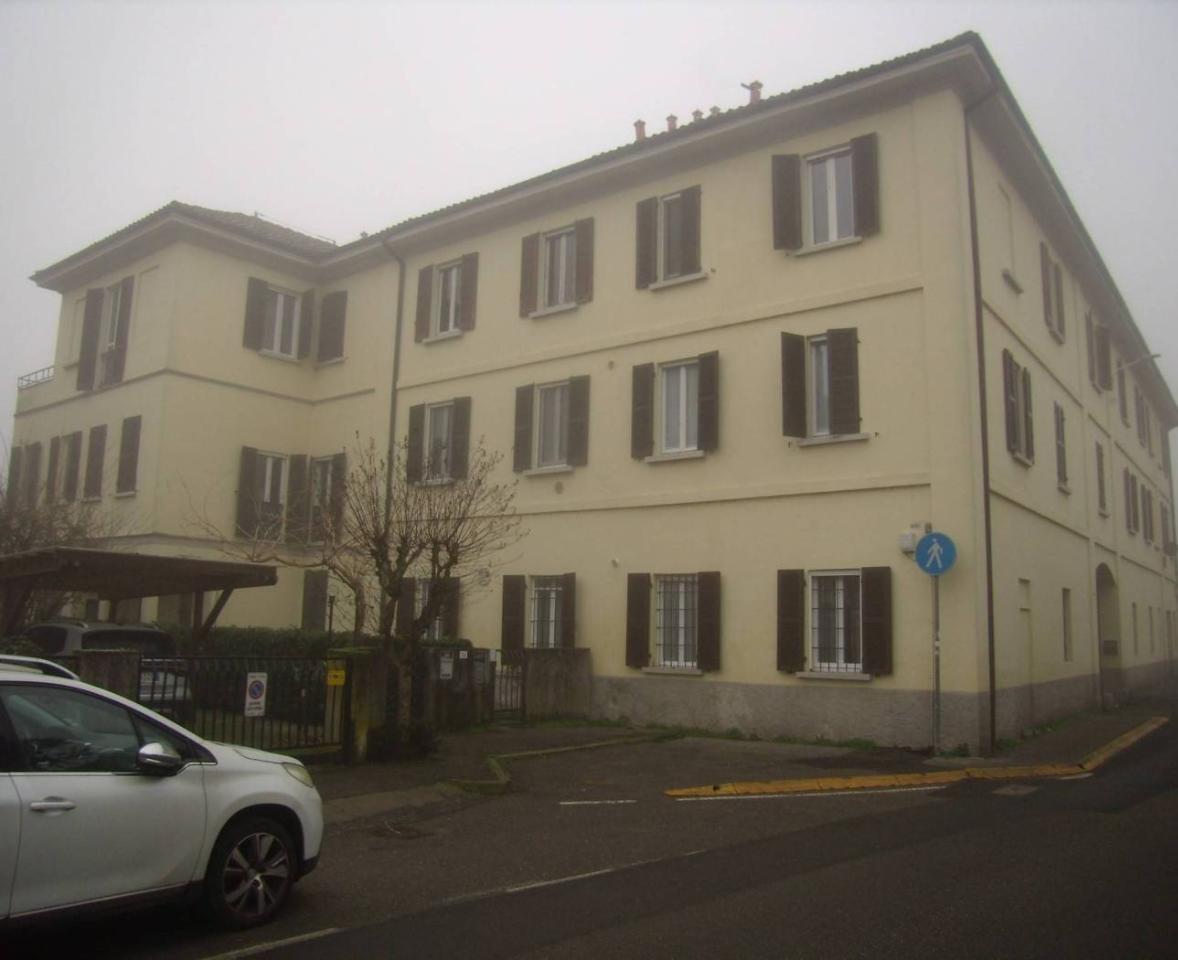 appartamento in vendita a Pavia in zona Policlinico