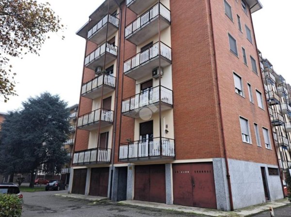 appartamento in vendita a Pavia in zona Campari