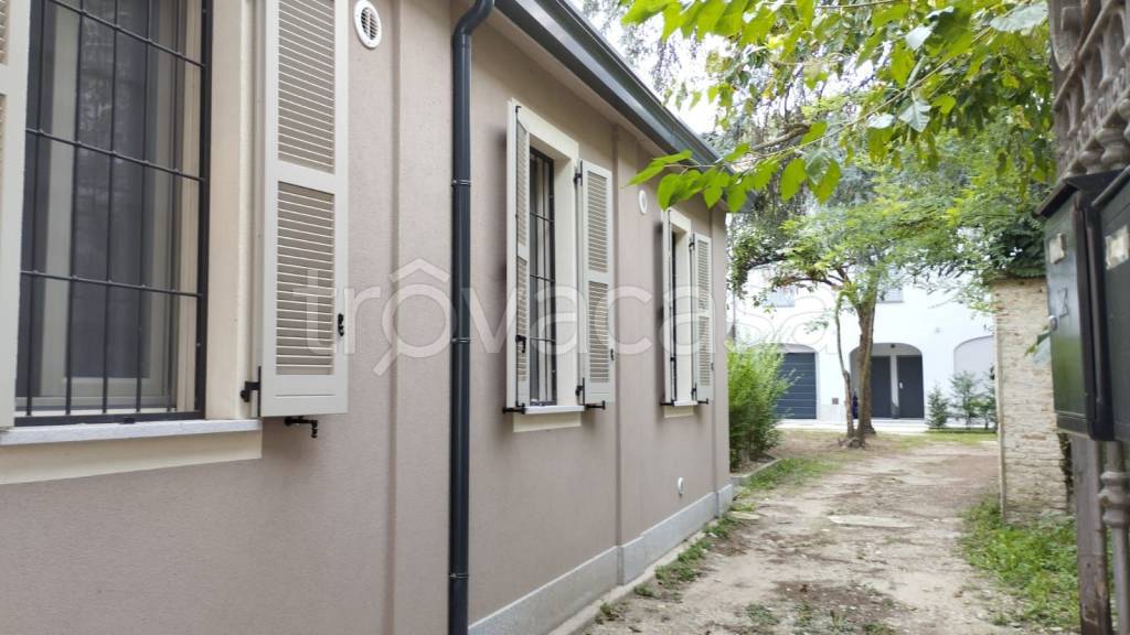 appartamento in vendita a Pavia in zona Centro Città