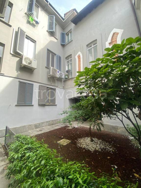 appartamento in vendita a Pavia in zona Centro Città