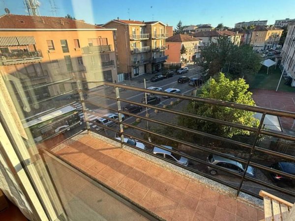 appartamento in vendita a Pavia in zona Città Giardino