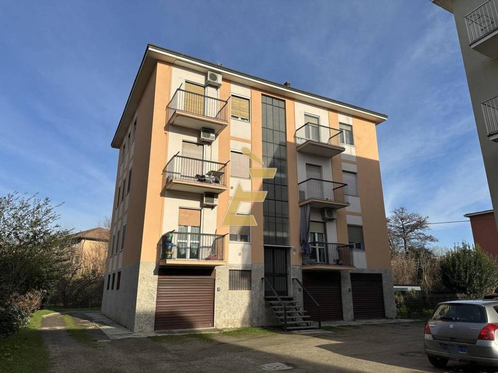 appartamento in vendita a Pavia in zona Città Giardino