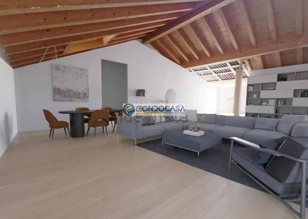 appartamento in vendita a Pavia in zona Centro Città