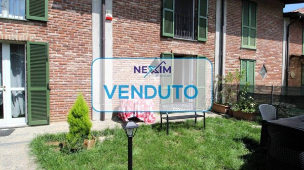 casa indipendente in vendita a Pavia in zona Mirabello