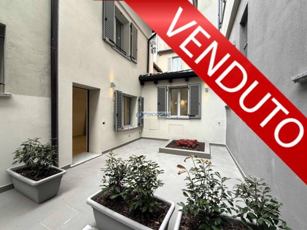 appartamento in vendita a Pavia in zona Centro Città