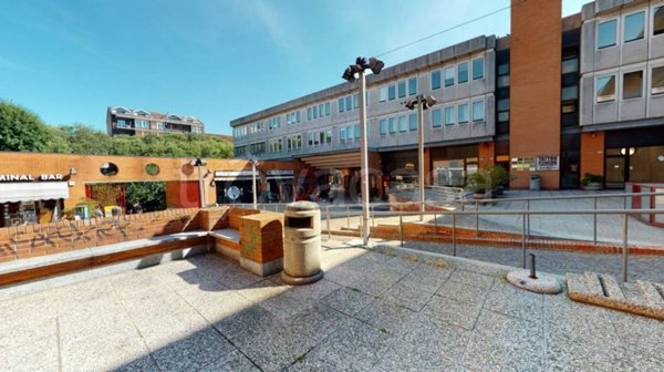 appartamento in vendita a Pavia in zona Stazione