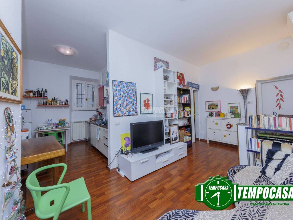 appartamento in vendita a Pavia in zona Centro Città