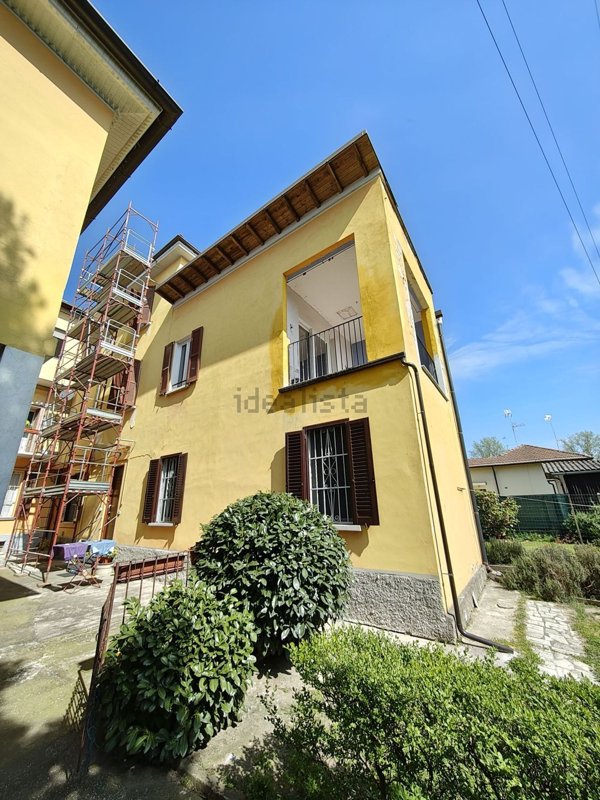 appartamento in vendita a Pavia in zona Stazione