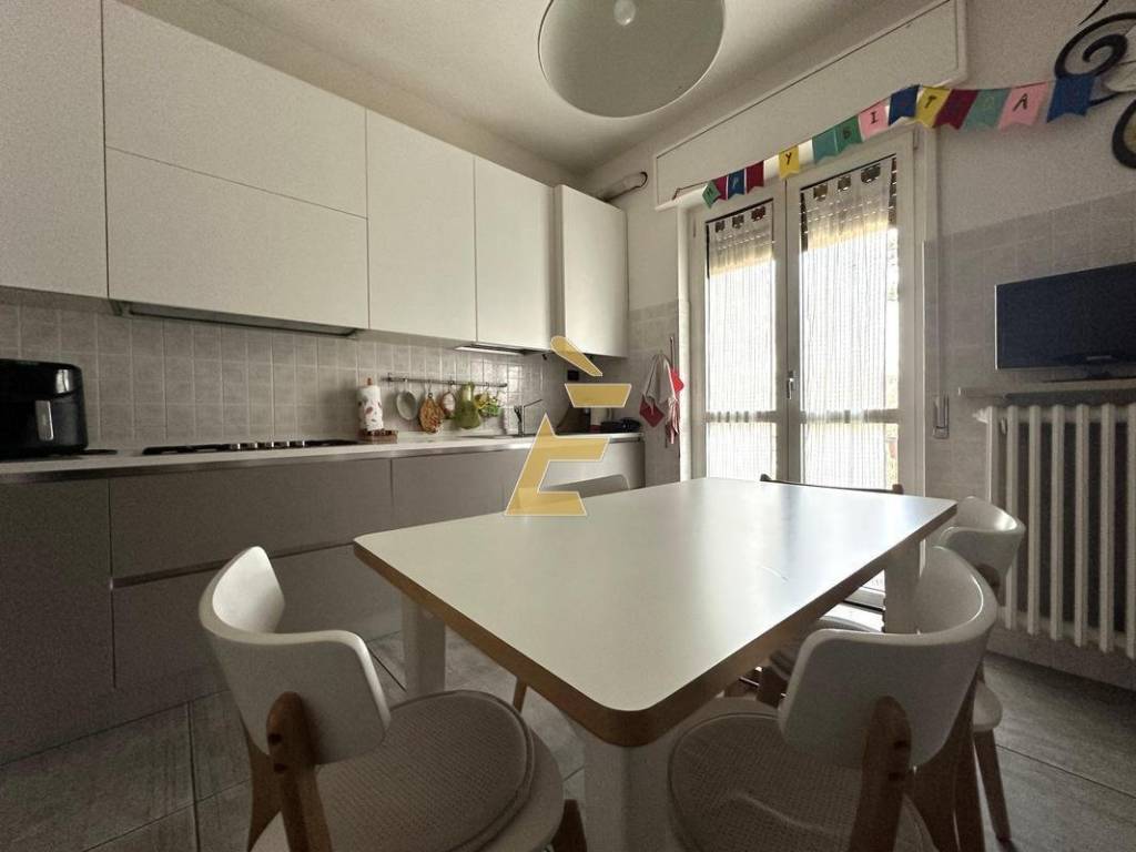 appartamento in vendita a Pavia in zona Città Giardino