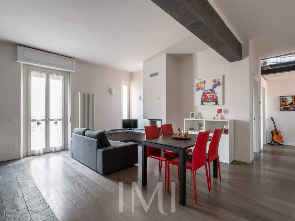 appartamento in vendita a Pavia in zona Centro Città