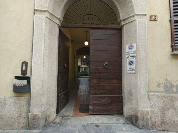 appartamento in vendita a Pavia in zona Centro Città