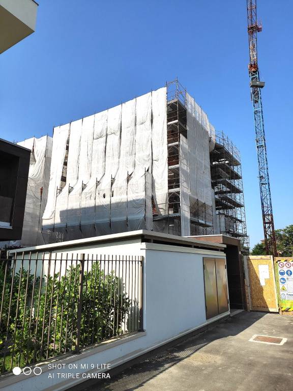 appartamento in vendita a Pavia in zona Pompieri