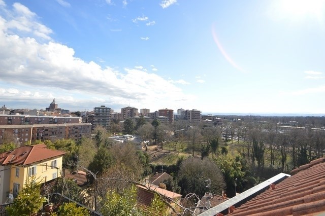 appartamento in vendita a Pavia in zona Stazione