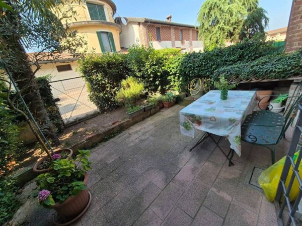casa indipendente in vendita a Pavia in zona Ca' Della Terra