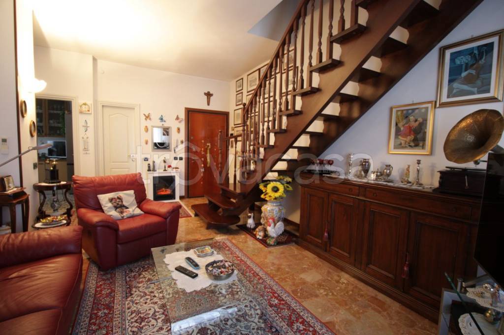 appartamento in vendita a Pavia
